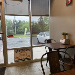 Peppino’s - Seating