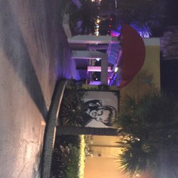 The Hop - Entrance