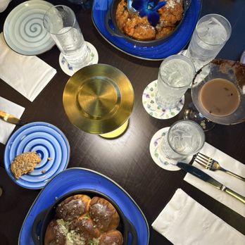 Peacock bar and Grill - App shared bread & mac and cheese bites - New American Near Me - Cicero, New York Peacock bar and Grill - App shared bread & mac and cheese bites - New American Near Me - Cicero, New York