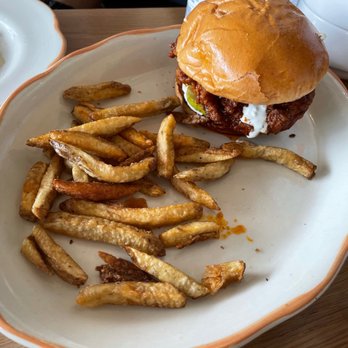 Pier 6 - Seafood Near Me - San Leon, Texas