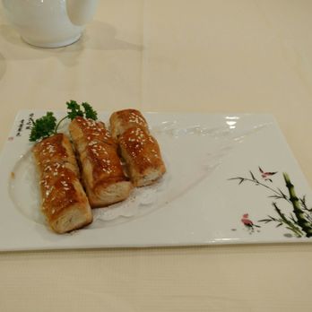 Lee Yuen Seafood Restaurant - Baked BBQ pork and ginger pastry - Chinese Near Me - Surrey BC, British Columbia