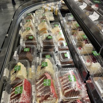 The Fresh Market - Sweets galore - Grocery Near Me - Chicago, Illinois The Fresh Market - Sweets galore - Grocery Near Me - Chicago, Illinois