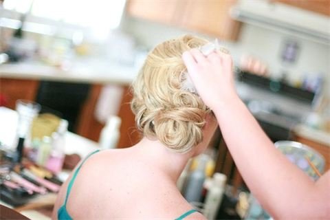 Silhouette Hair Logo