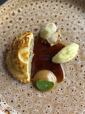 Spicers Peak Lodge by null