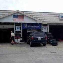 Paces Ferry Amoco - Paces Ferry Exxon