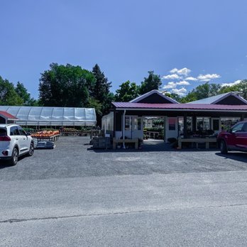 Saunderskill Farm Market - Farm, pumpkin - Bakeries Near Me - Accord, New York Saunderskill Farm Market - Farm, pumpkin - Bakeries Near Me - Accord, New York