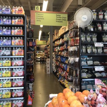 Market Square - Grocery Near Me - West Bloomfield, Michigan