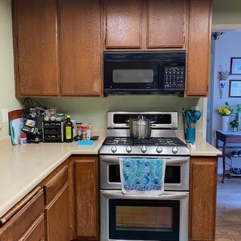 Toltec Remodeling & Construction - Tired 40 year old kitchen - General Contractors Near Me Toltec Remodeling & Construction - Tired 40 year old kitchen - General Contractors Near Me