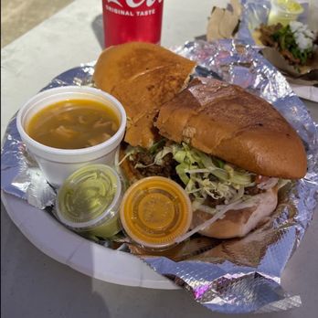 El Mas Gallo - Fajita Torta, Charro Beans - Food Trucks Near Me - Houston, Texas El Mas Gallo - Fajita Torta, Charro Beans - Food Trucks Near Me - Houston, Texas