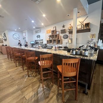 Henhouse Cafe - Bar - American Near Me - Mesa, Arizona