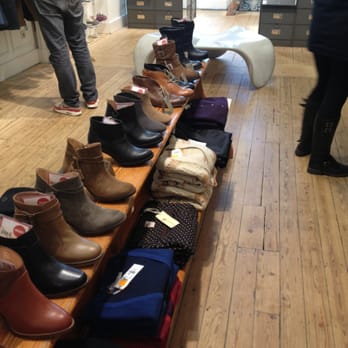 Pax - Women's Clothing Near Me - Brussels, BRU