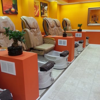 Hemera Nails & Spa - Pedicure stations - Nail Salons Near Me - Minnetonka, Minnesota