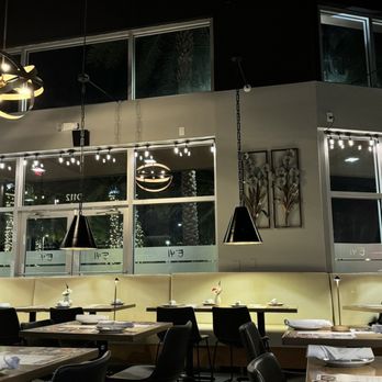 Embarcadero 41 - an empty restaurant with tables and chairs - Seafood Near Me - Pembroke Pines, Florida Embarcadero 41 - an empty restaurant with tables and chairs - Seafood Near Me - Pembroke Pines, Florida