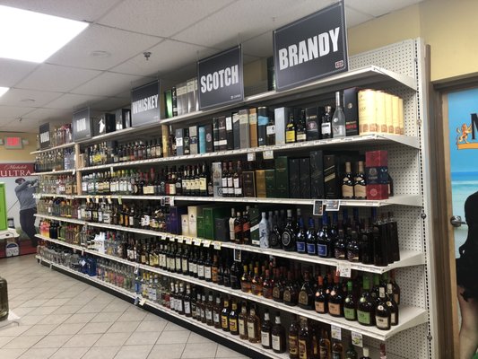 LIQUOR KING Updated September 2024 10 Photos 111 Elm St, West