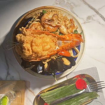 B.O.T - Mama Kee Mao - Salad Near Me - Atlanta, Georgia