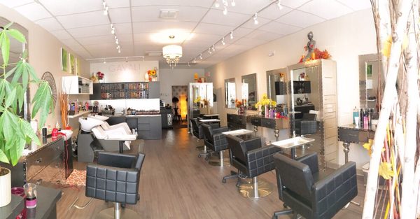 Októ Hair Lounge(We’re moving back to Gavali Salon) by null