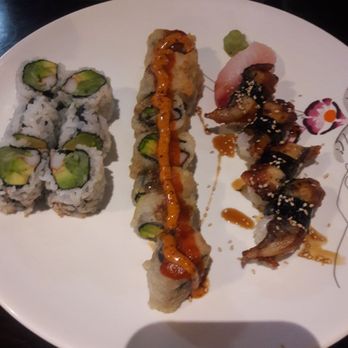 Sushi King - From Left to Right California roll, crazy boy roll, 4 pc eel, 1 red snapper - Sushi Bars Near Me - Algonquin, Illinois