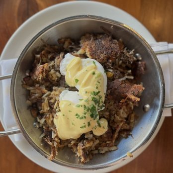 Burtons Grill & Bar - Short Rib Hash - New American Near Me - Hingham, Massachusetts Burtons Grill & Bar - Short Rib Hash - New American Near Me - Hingham, Massachusetts