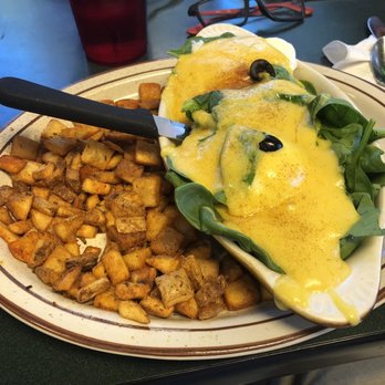 Egg Works - Spinach Benny - Eggs Benedict with Spinach - Breakfast & Brunch Near Me - Las Vegas, Nevada
