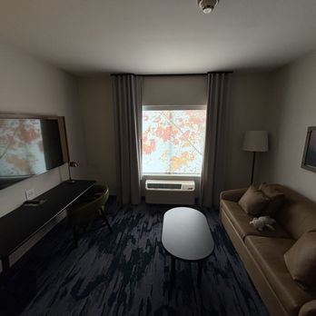 Fairfield by Marriott Inn & Suites Rolla - Living area - Hotels Near Me - Rolla, Missouri Fairfield by Marriott Inn & Suites Rolla - Living area - Hotels Near Me - Rolla, Missouri