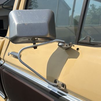 Worldwide Vintage Autos - Same mirror - Car Dealers Near Me - Denver, Colorado
