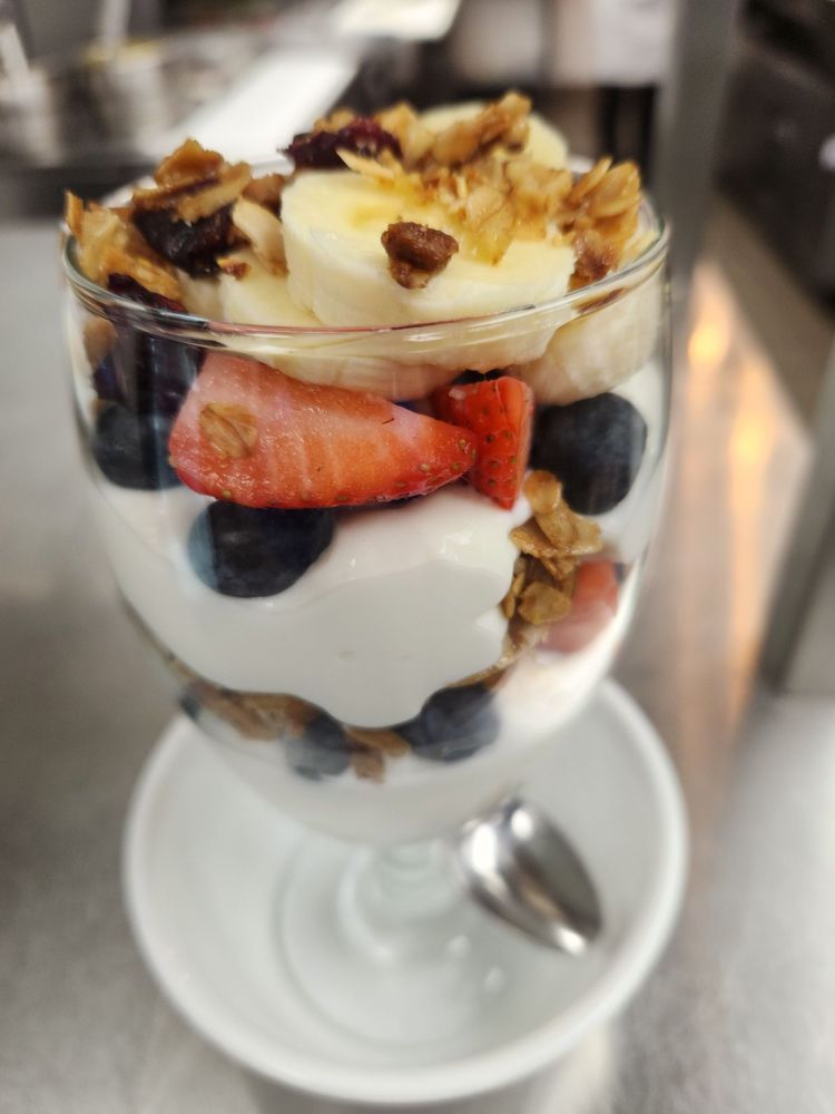 WHISTLE STOP DINER Updated October 2024 120 Photos & 179 Reviews