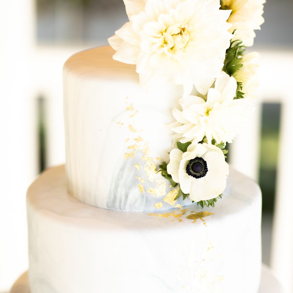 Top 10 Best Cake Bakeries in Bakersfield, CA Last Updated July 2021