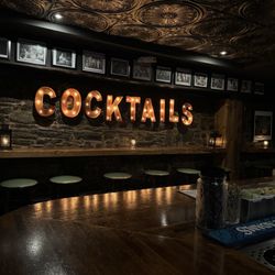 Juke Bar - Interior Bar