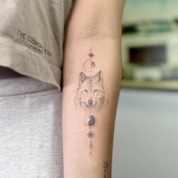 Fine tattoo