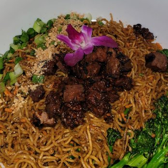 375 Social Kitchen - Korean Steak Lo-Mein Bowl. It's a big azz bowl too! - Asian Fusion Near Me - Universal City, Texas