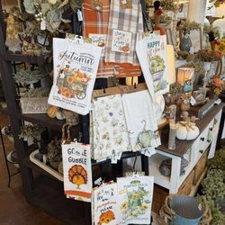 Shoppes at River's Edge