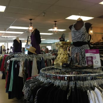 Deja Vu Consignment Clothing - Jewelry Near Me - Vancouver, Washington Deja Vu Consignment Clothing - Jewelry Near Me - Vancouver, Washington