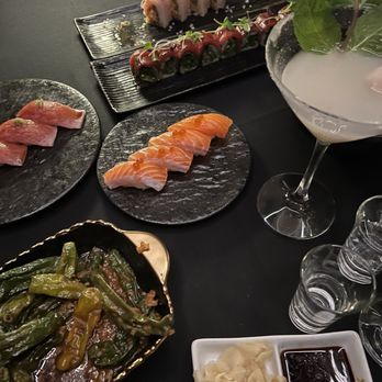 Kaviar Restaurants - Pasadena - Salmon sushi Blue fin Tuna Sushi Edamame - Sushi Bars Near Me - Pasadena, California Kaviar Restaurants - Pasadena - Salmon sushi Blue fin Tuna Sushi Edamame - Sushi Bars Near Me - Pasadena, California