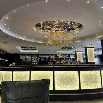 Radisson Blu Edwardian Heathrow - The bar is lovely. - Hotels Near Me - Hayes Middlesex, DOR Radisson Blu Edwardian Heathrow - The bar is lovely. - Hotels Near Me - Hayes Middlesex, DOR