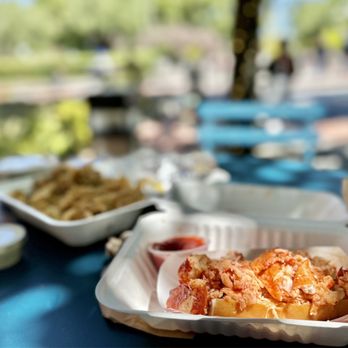 Sam's Chowder Mobile - Lobster roll - Seafood Near Me - San Francisco, California