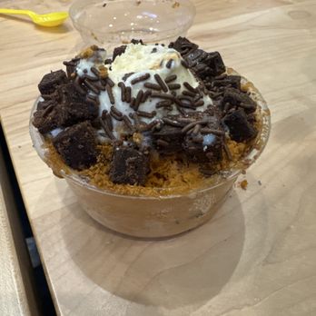 Snowtime - Cozy Crumble Bingsu - Desserts Near Me - Campbell, California Snowtime - Cozy Crumble Bingsu - Desserts Near Me - Campbell, California