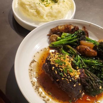 Six Hundredº - Lamb and mashed potatoes - Steakhouses Near Me - Winston-Salem, North Carolina