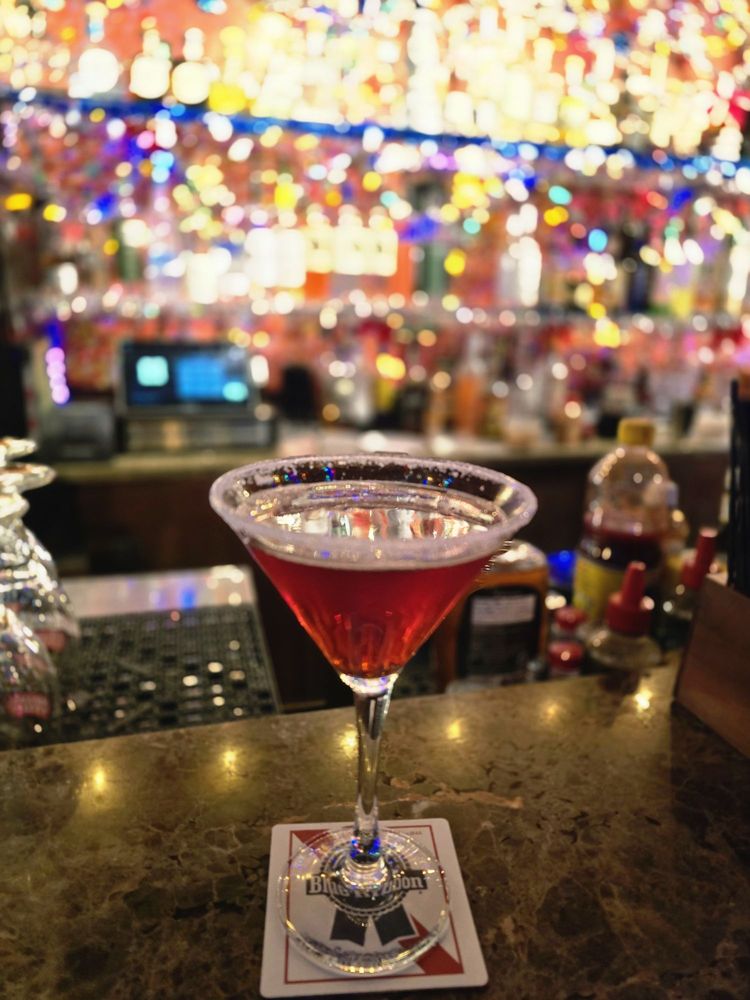 Social spots from Arny's 2.0 Lounge And Bottle Shop