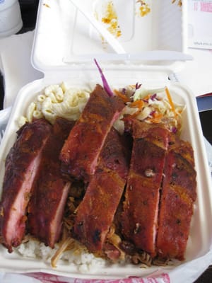 Big Kahuna's BBQ & Catering by null