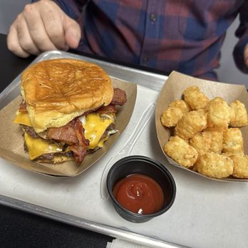Durb’s Restaurant - Smashburger & Tots - Desserts Near Me - League City, Texas