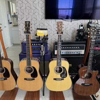 Willcutt Guitar Shoppe - D45 MD home with his friends! - Guitar Stores Near Me - Lexington, Kentucky Willcutt Guitar Shoppe - D45 MD home with his friends! - Guitar Stores Near Me - Lexington, Kentucky