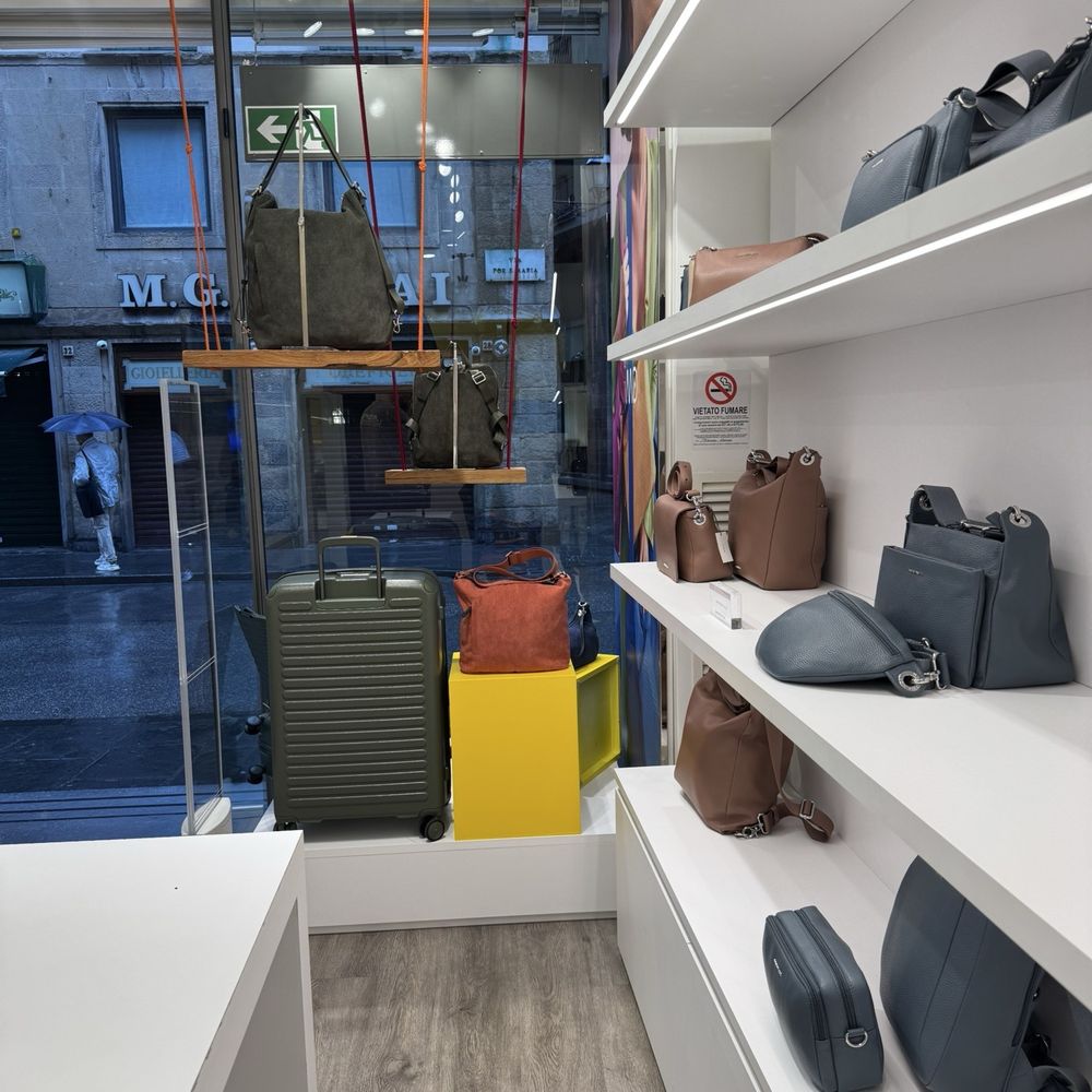 Mandarina Duck - Accessories Near Me - Rome, RM