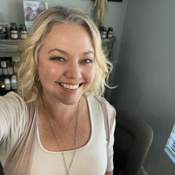 Lisa Wagenseil Fong L.Ac
