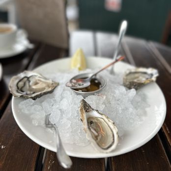 Wright Brothers - Battersea - 3 oysters ($1 each) - Seafood Near Me - London, XGL Wright Brothers - Battersea - 3 oysters ($1 each) - Seafood Near Me - London, XGL