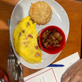 Ruby Slipper Miramar Beach - Three pigs omelette - Breakfast & Brunch Near Me - Miramar Beach, Florida Ruby Slipper Miramar Beach - Three pigs omelette - Breakfast & Brunch Near Me - Miramar Beach, Florida