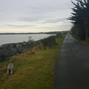 Hazelbank Park - Nice long walk ahead - Parks Near Me - Newtownabbey, NTA