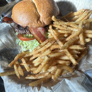 Blast & Brew - Burger & taproom fries - New American Near Me - Pismo Beach, California Blast & Brew - Burger & taproom fries - New American Near Me - Pismo Beach, California