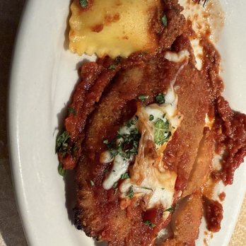 Buca di Beppo Italian Restaurant - Chicken Parmigiana and Ravioli with Meat Sauce(meat sauce is exceptional) - Italian Near Me - Encino, California Buca di Beppo Italian Restaurant - Chicken Parmigiana and Ravioli with Meat Sauce(meat sauce is exceptional) - Italian Near Me - Encino, California