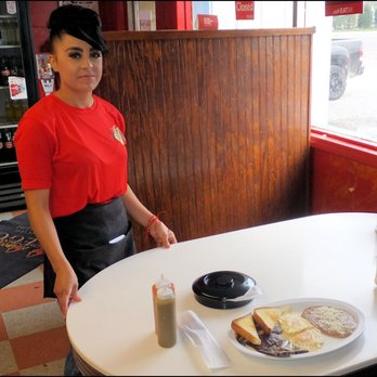 Fuegos Restaurant - Meet Jacquie, my very friendly server, who took great care of me, and kept my coffee cup full of delicious coffee. - Mexican Near Me - Pampa, Texas