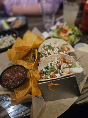 WINGERS Restaurant & Alehouse by null